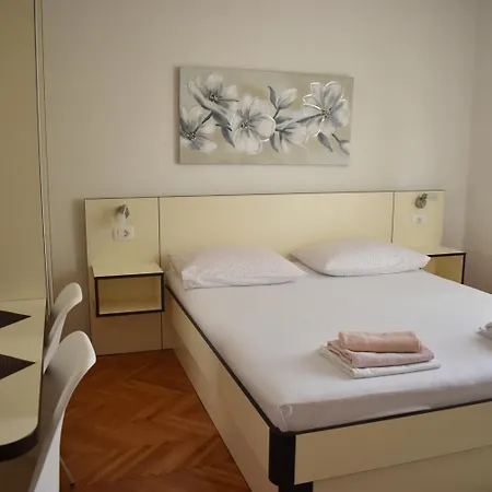 Micin Πανσιόν