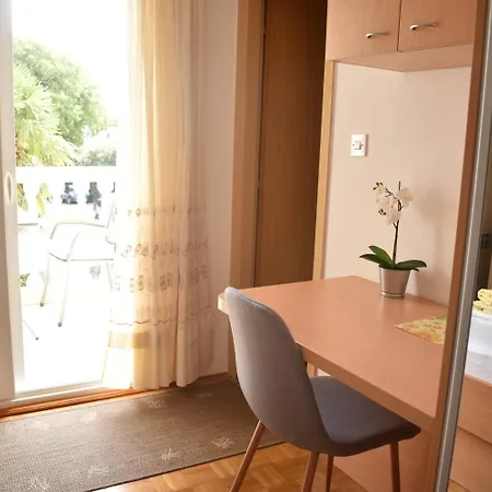 Micin Πανσιόν 3*