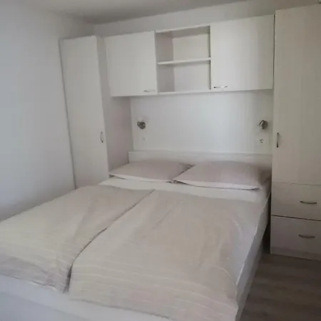 Micin Πανσιόν Βόντιτσε