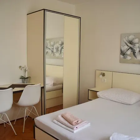 Πανσιόν Micin Βόντιτσε