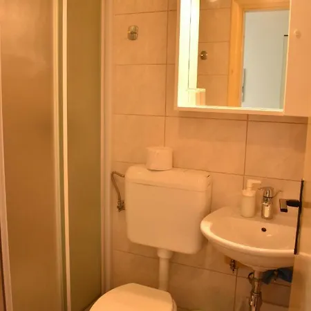 Micin 3* Βόντιτσε