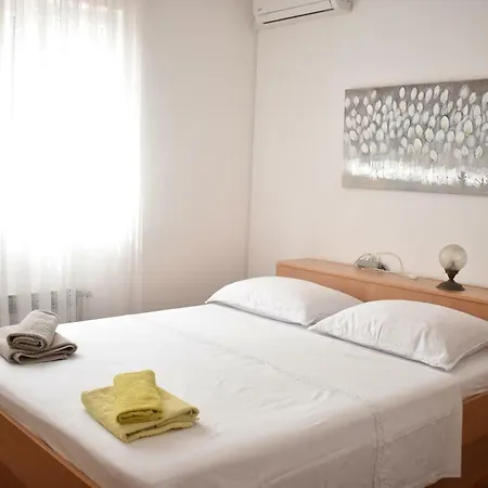 Micin 3* Βόντιτσε